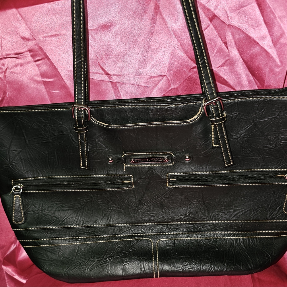 Stone Mountain Black Tote Bag with Structured Design